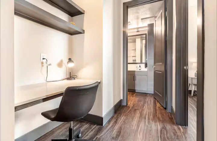 Relaxed 2BR Stay Near Domain & Central Aux - Image 23