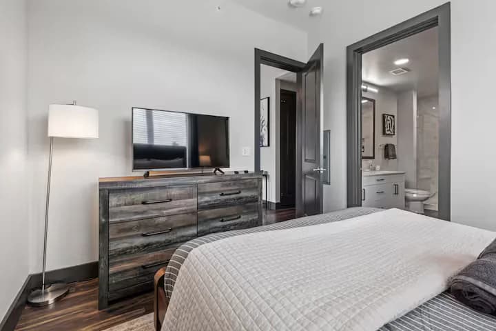 The Domain Spot | Chic & Central in North ATX - Image 13