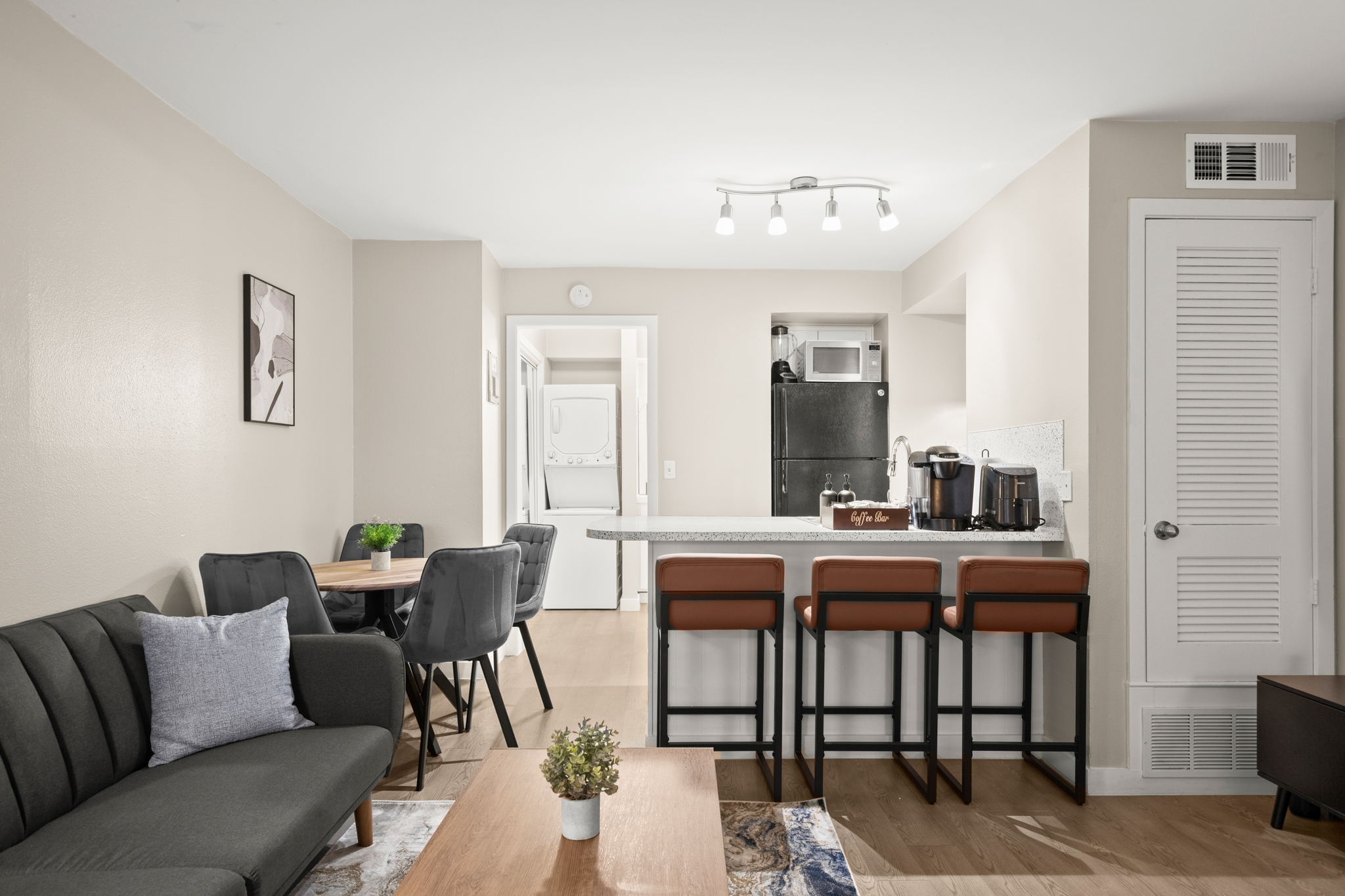 Property showcase 4